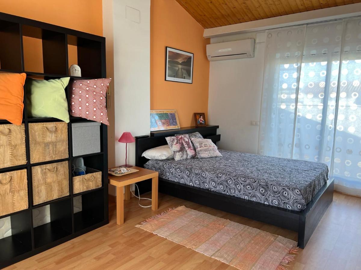 Cozy House With Pool & Bbq Vakantiehuis